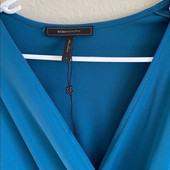 Blue dress   - Picture 3 of 6